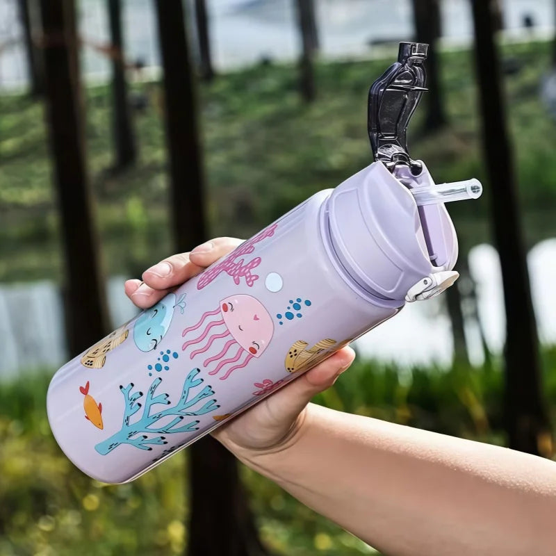 750ml Dinosaur Kids Water Bottle with Silicone Straw – Leakproof Plastic Sippy Cup for Summer