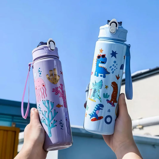 750ml Dinosaur Kids Water Bottle with Silicone Straw – Leakproof Plastic Sippy Cup for Summer