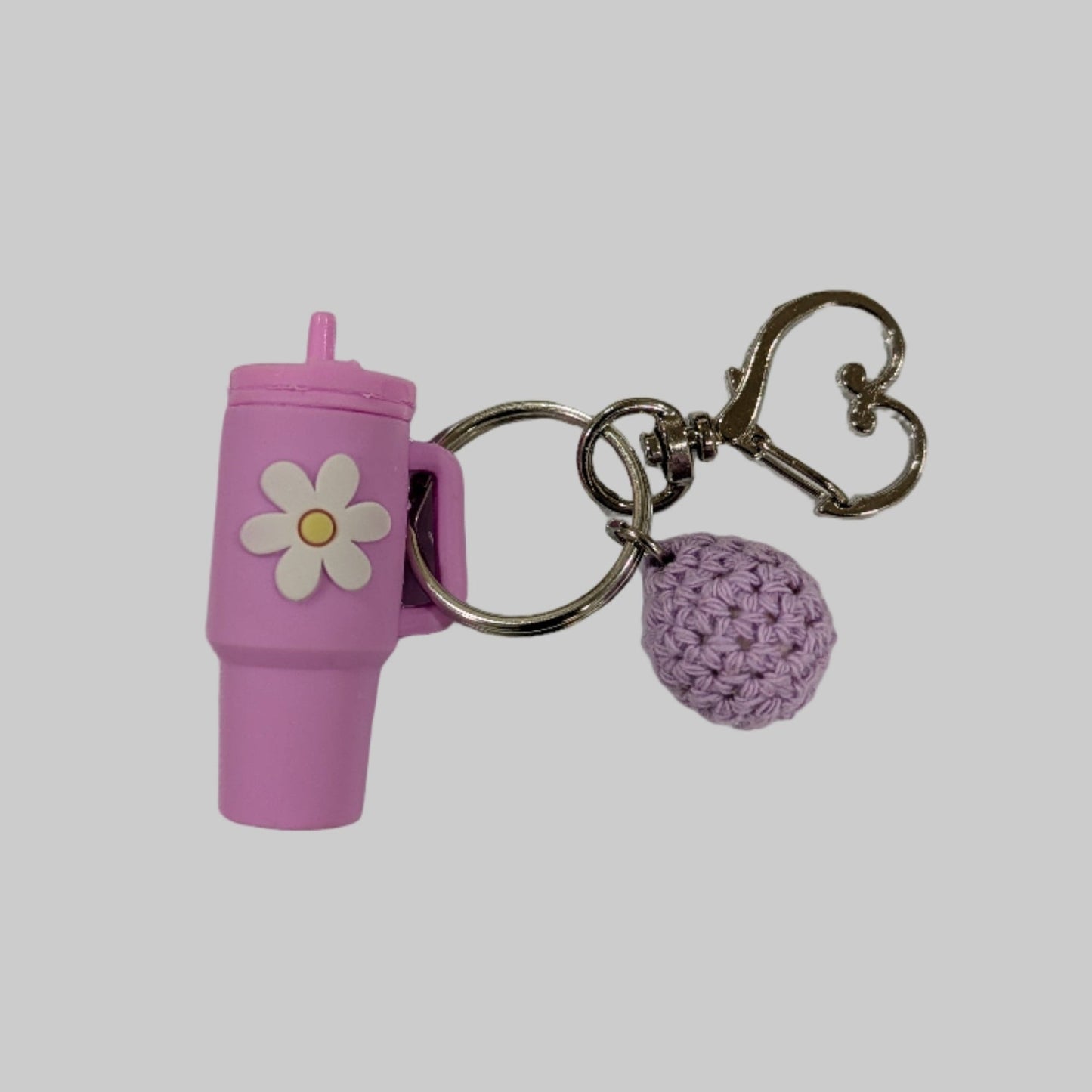 Custom Silicone Tumbler Keychains with Daisy Flower Charm – Multiple Colors with Tassel or with Crochet Ball - goosavvy.com