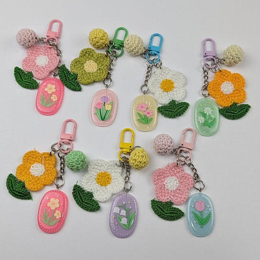 Handmade Crochet Flower Keychain with Resin Floral Tag – Boho Bag Charm & Key Accessory - goosavvy.com