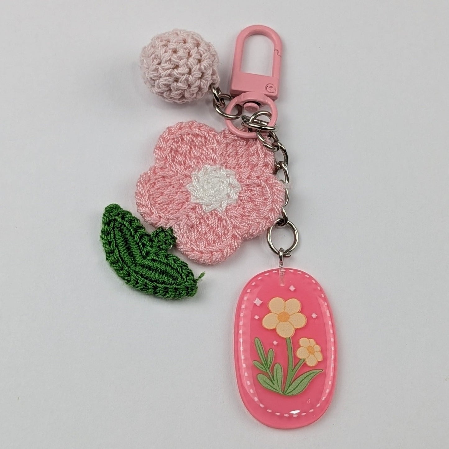 Handmade Crochet Flower Keychain with Resin Floral Tag – Boho Bag Charm & Key Accessory - goosavvy.com